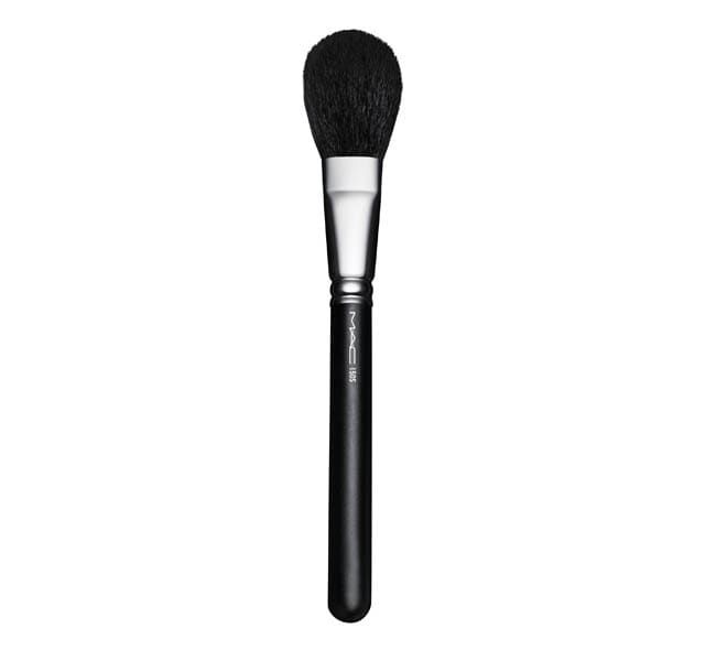 MAC-POWDER-BRUSH